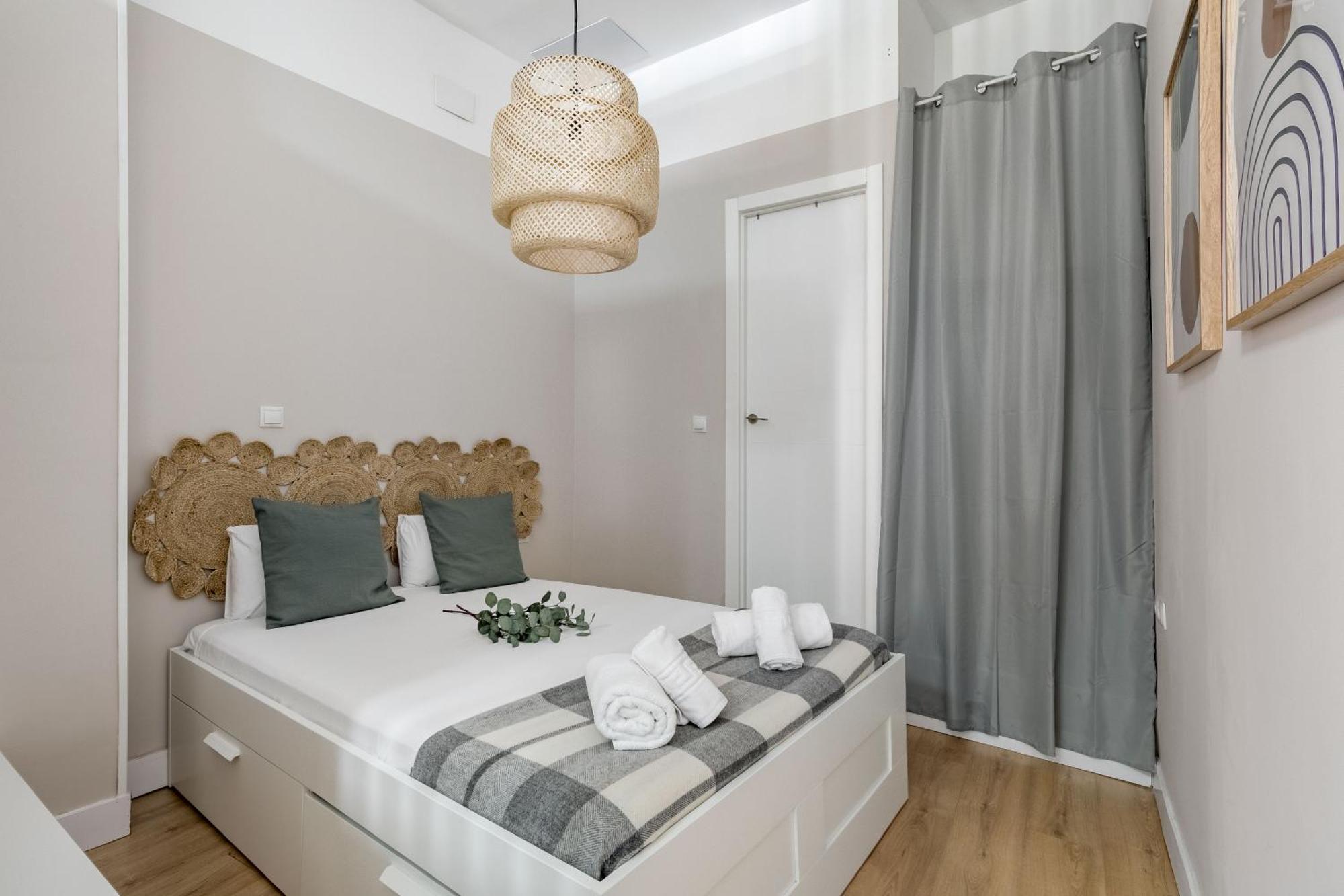 Charming Lucero Apartment มาดริด ภายนอก รูปภาพ