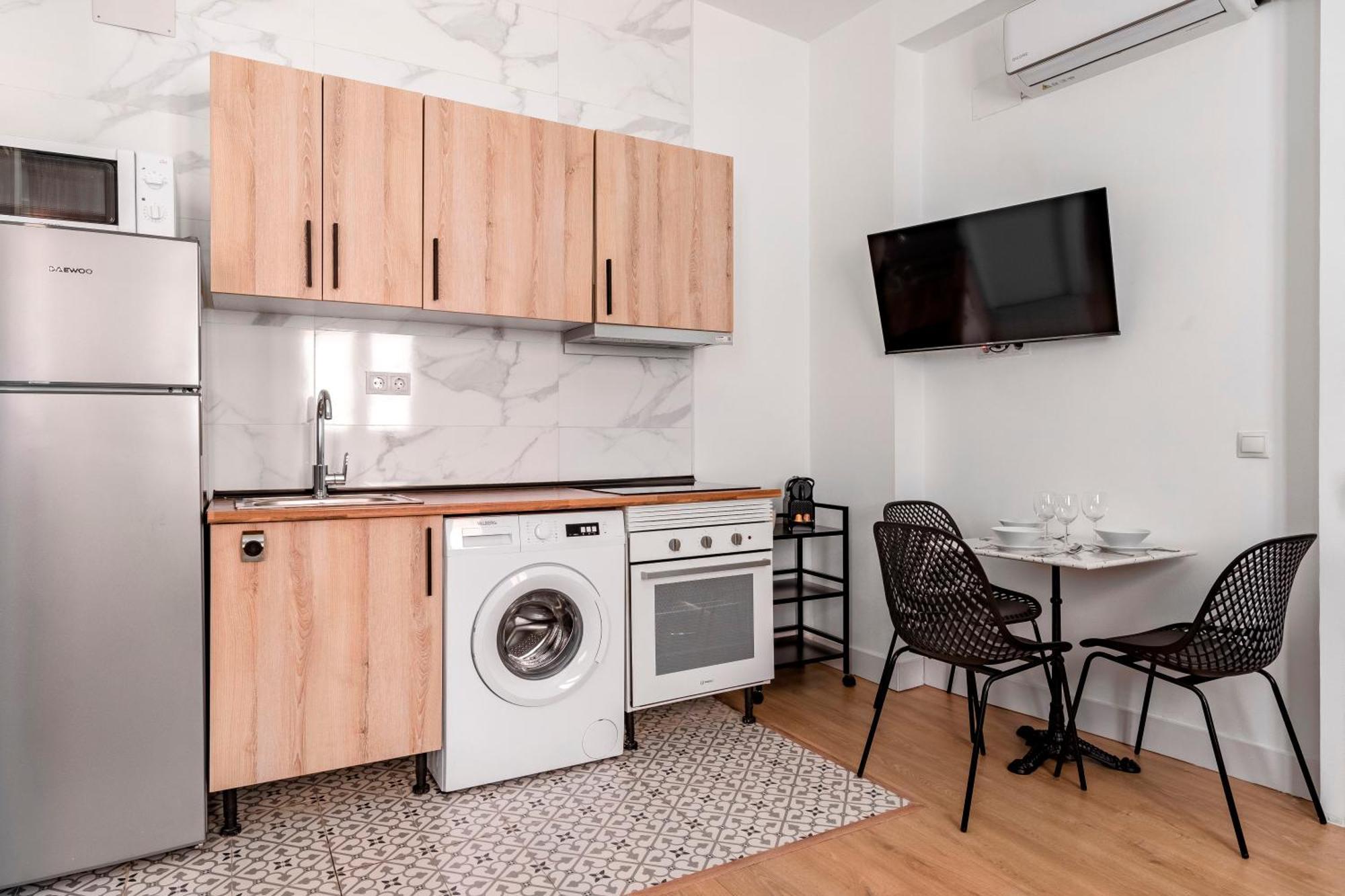 Charming Lucero Apartment มาดริด ภายนอก รูปภาพ